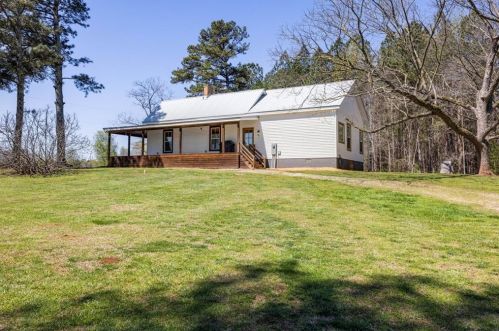 2445 Lyle Field Rd, Jefferson GA  30549-1943 exterior