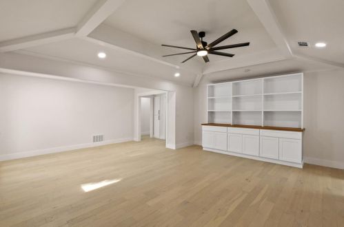 16234 Amberwood Rd, Dallas TX  75248-2980 exterior