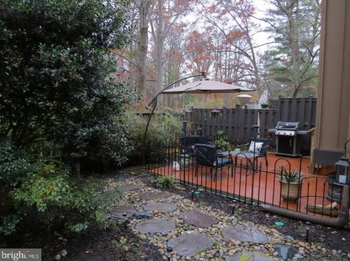 1515 Farsta Ct, Herndon VA  20190-4911 exterior