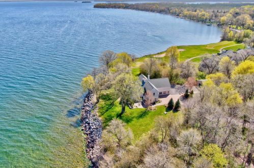 8000 Par Five Dr, Onamia, MN 56359-7873
