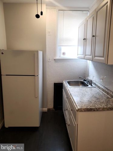 1813 19 St, Philadelphia PA  19146-1438 exterior