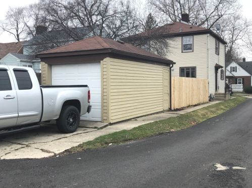 718 Cowles Ave, Joliet, IL 60435-5916