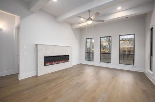 2011 Belford Dr, Austin TX  78757-8207 exterior