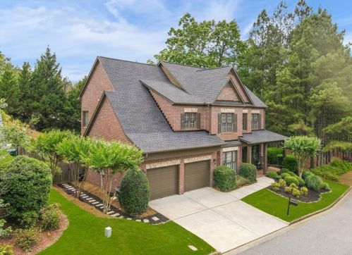 200 Fieldsborn Ct, Atlanta, GA 30328-1000