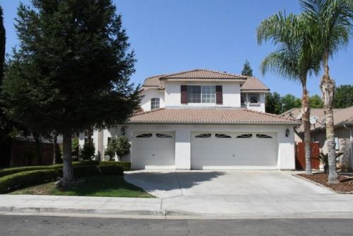 6271 Milburn Ave, Fresno, CA 93722-7919