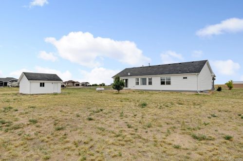 4071 Falcon Dr, Wattenburg CO 80621-7778 exterior