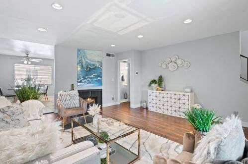 7942 Via Latina, Burbank, CA 91504-1541
