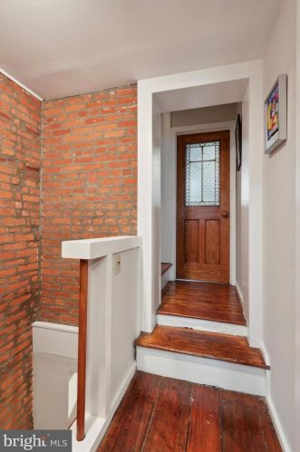 821 10th St, Philadelphia PA 19147-3726 exterior