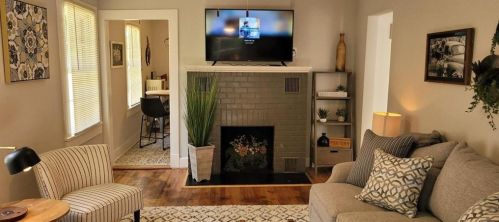 640 Ivey Ter, Gainesville, GA 30501-3235
