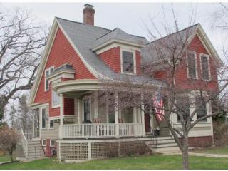 69 Prospect St, Somersworth, NH 03878-2729