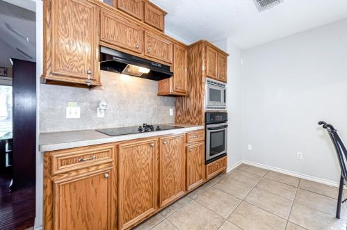 1016 Chateau Wood Pkwy Dr, Conroe TX  77385-9771 exterior