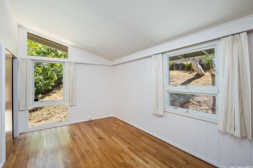 1632 Halekoa Pl, Honolulu HI 96821-1128 exterior