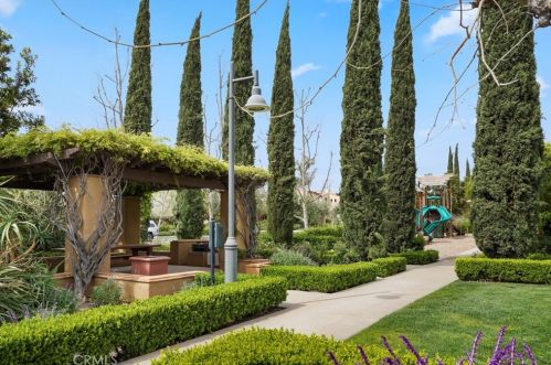 196 Vintage, Irvine CA  92620-2864 exterior