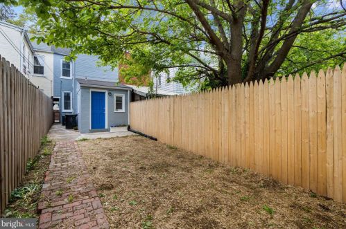 425 Cherry St, Lancaster PA  17602-4913 exterior