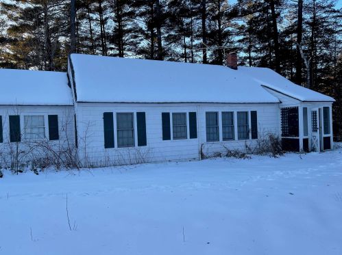 116 Pleasant View Rd, Bradford, NH 03221-3114