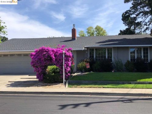 1824 Boxwood Dr, Concord, CA 94519-1404