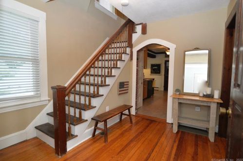 783 Milford Point Rd, Milford, CT 06460-5117