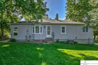 7212 43rd St, Bellevue, NE 68147-1006