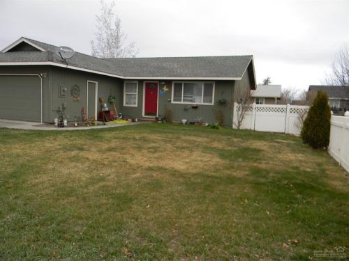 2843 Quartz Ave, Eagle Crest, OR 97756-8033