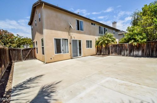1124 Vaquero Dr, Oxnard, CA 93030-6172