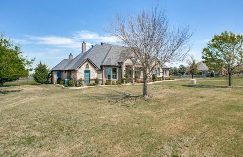 1221 Ruby Lea Ln, Fort Worth, TX 76179-9174