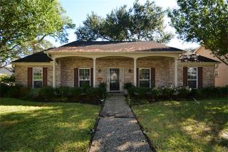 562 Winter Oaks Dr, Houston TX  77079-6524 exterior