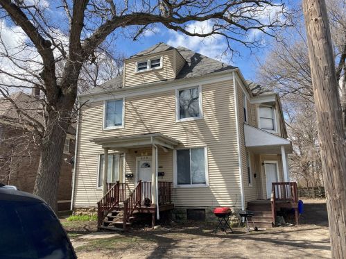 629 3rd St, Rockford, IL 61104-3604