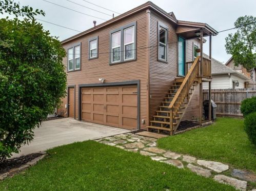 3701 Crestline Rd, Fort Worth TX  76107-3333 exterior