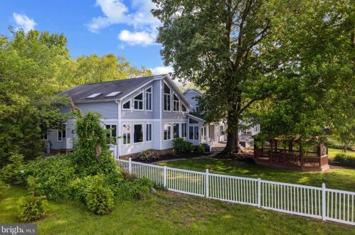 1258 River Rd, Shady Side MD 20764-9694 exterior