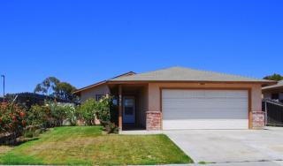 578 Larkin St, Salinas, CA 93907-1977