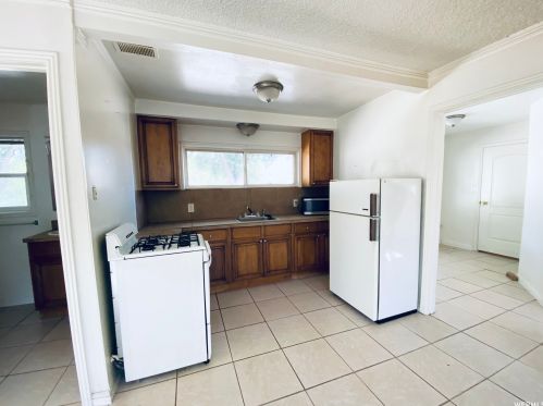 80 Main St, Leeds UT 84746-8001 exterior