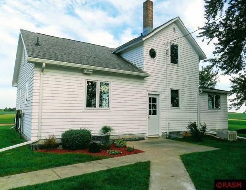 45095 240th St, Delavan, MN 56023-6805