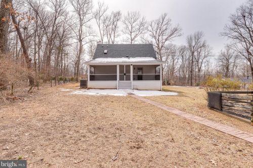 165 Gingerbread Ln, Harpers Ferry WV 25425-5591 exterior