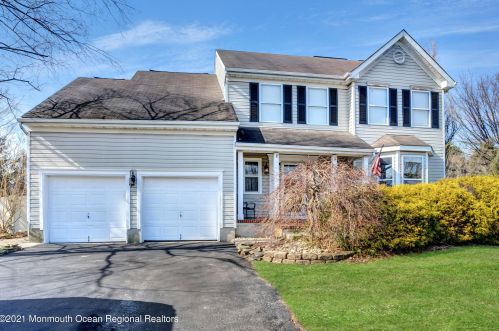 46 Goldfinch Rd, Jackson Twp, NJ 08527-4559