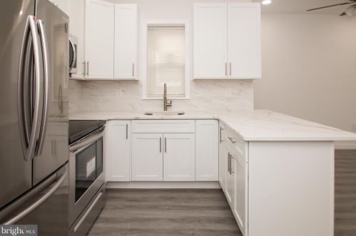 2437 13 St, Philadelphia PA  19107-5615 exterior