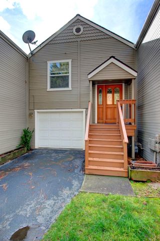 265 Dano Dr, Medford, OR 97535-7720