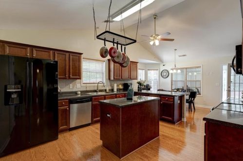 1832 Millstone Mnr, Conyers GA  30013-1354 exterior