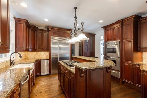 3986 Fernway Ct, Atlanta GA  30319-1667 exterior