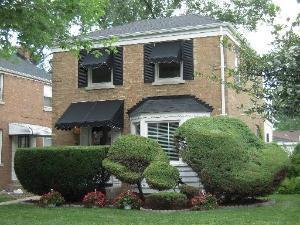 7408 Kenneth Ave, Skokie, IL 60076-3818