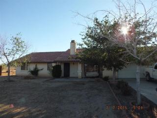 10838 8th Ave, Hesperia, CA 92345-2606