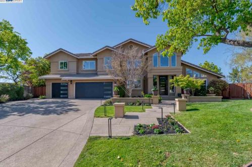 3690 Locke Ct, Pleasanton, CA 94566-7567