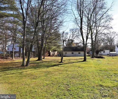 20 Upper Fry Rd, Trenton NJ 08628-2719 exterior