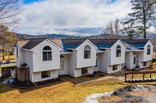 19 Marsten Ln, Enfield, NH 03748-4147
