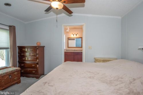 115 Dovefield Dr, Lancaster PA  17603-4687 exterior