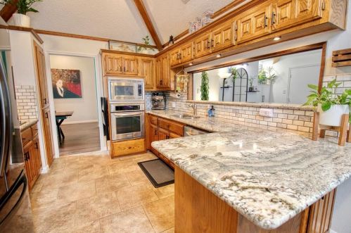 4020 Virginia Pne Dr, Carrollton TX 75007-1050 exterior