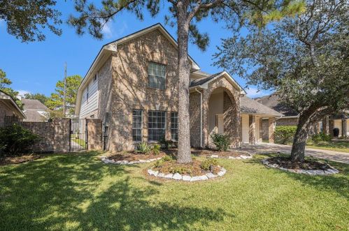 3603 Beacon Hill Dr, Pearland, TX 77584-9406