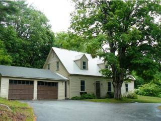111 Governor Wentworth Hwy, Tuftonboro, NH 03853-6252