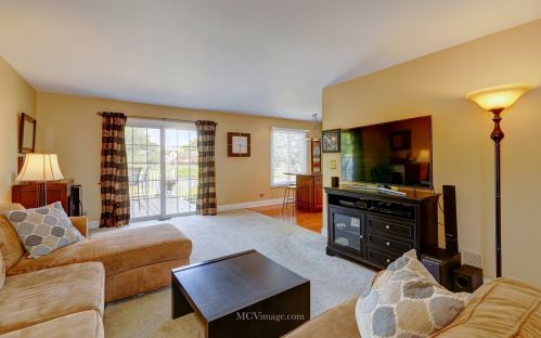 785 Burning Trl, Carol Stream IL  60188-9187 exterior