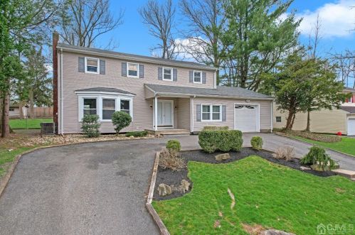 26 Livingston Ave, Edison, NJ 08820-2324