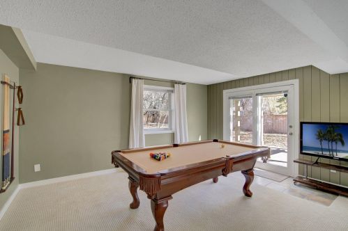 302 Cimarron Rd, Saint Paul MN  55124-9751 exterior